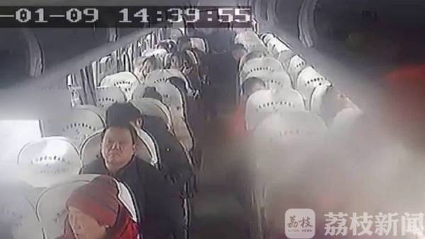 冬季駕駛大巴車需要注意哪些細節(jié)？